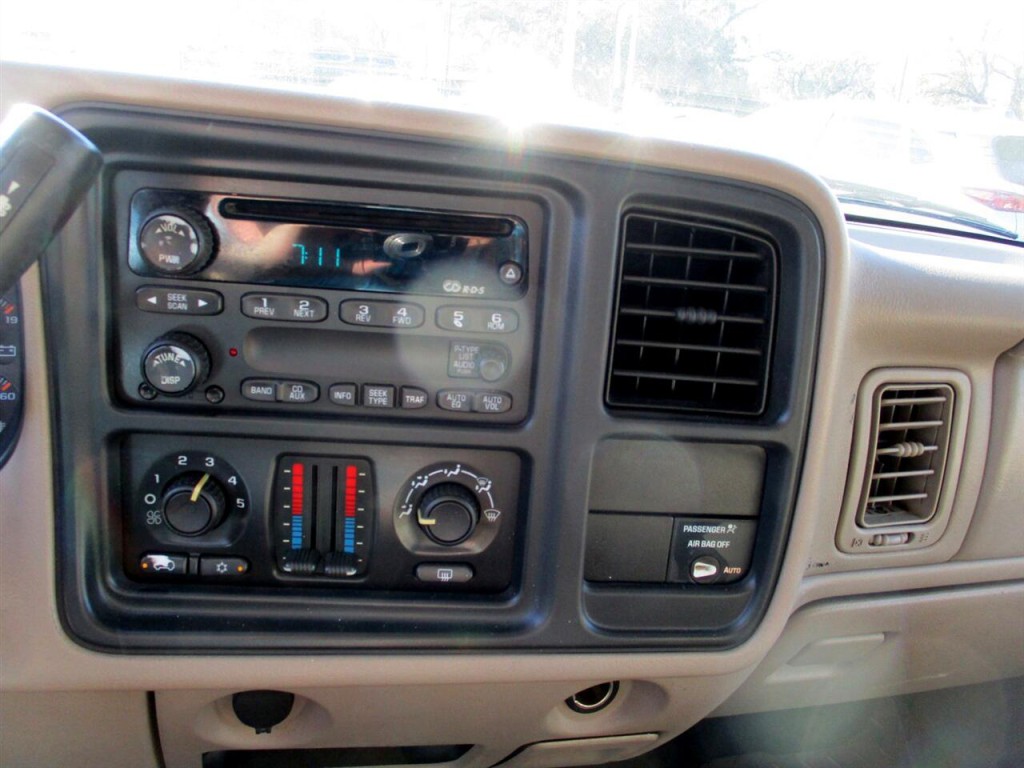 2003 Chevrolet Silverado 1500 Image 14