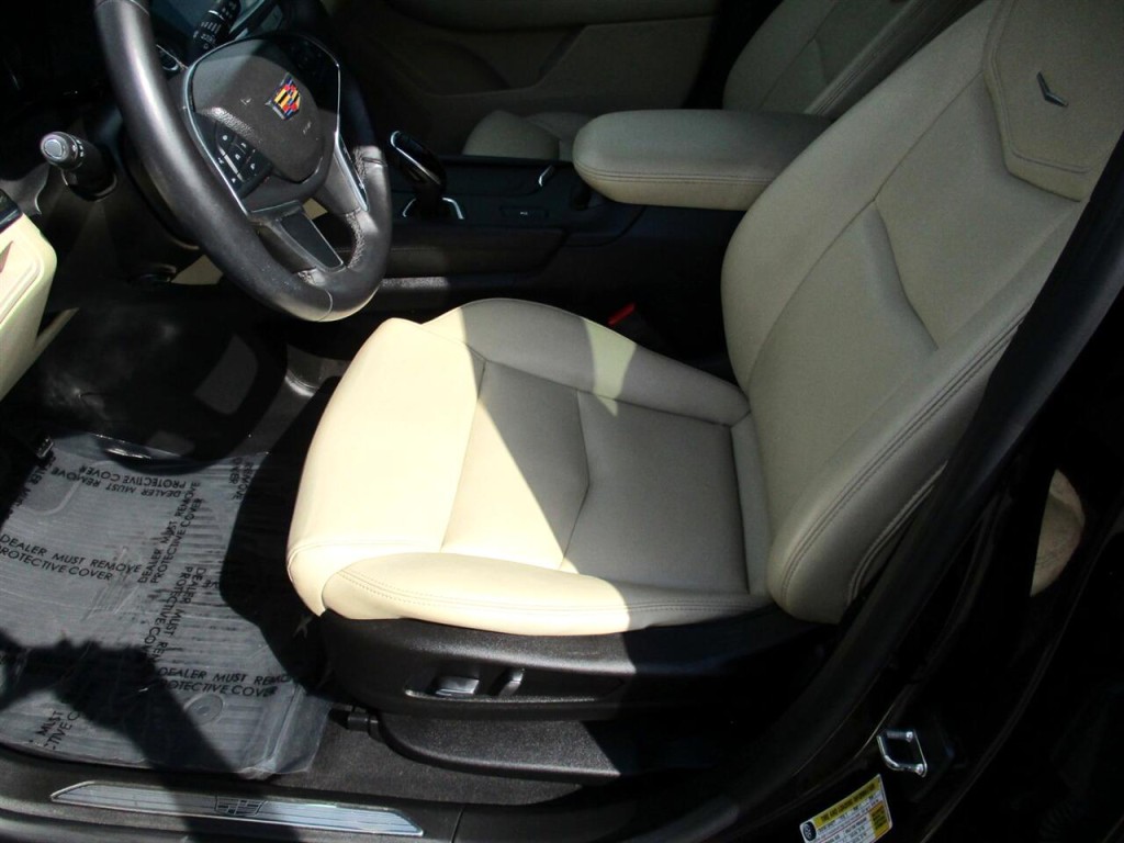 2017 Cadillac XT5 Image 12