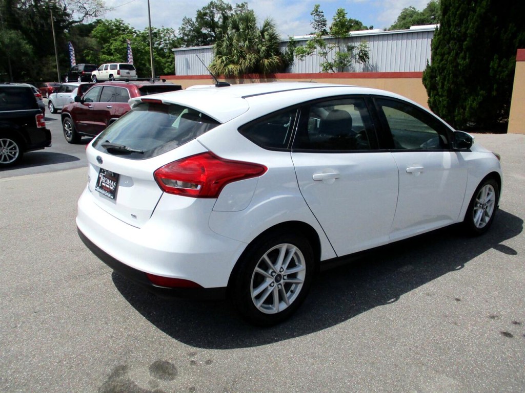 2017 Ford Focus Image 5
