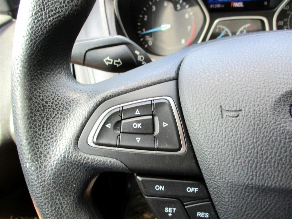 2017 Ford Focus Image 14
