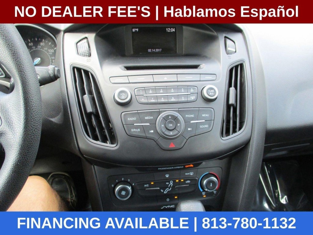 2017 Ford Focus Image 17