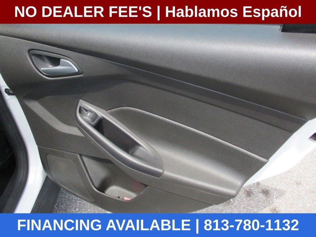 2017 Ford Focus Image 24