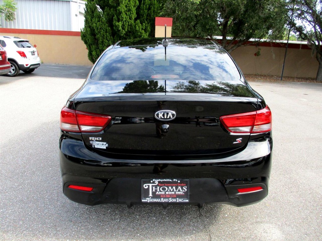 2020 Kia Rio Image 4