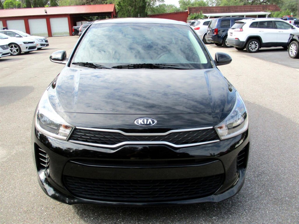 2020 Kia Rio Image 8