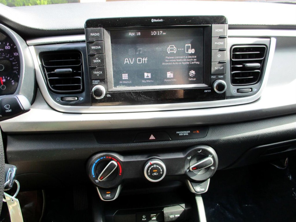2020 Kia Rio Image 17