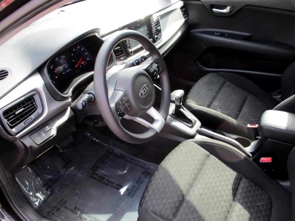 2020 Kia Rio Image 18