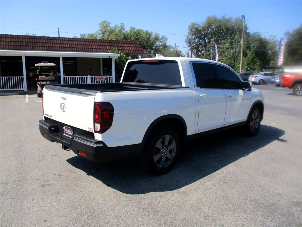 2018 Honda Ridgeline Image 5