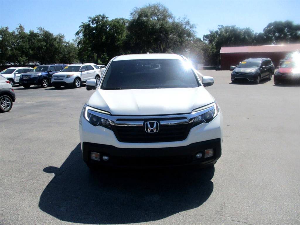 2018 Honda Ridgeline Image 8