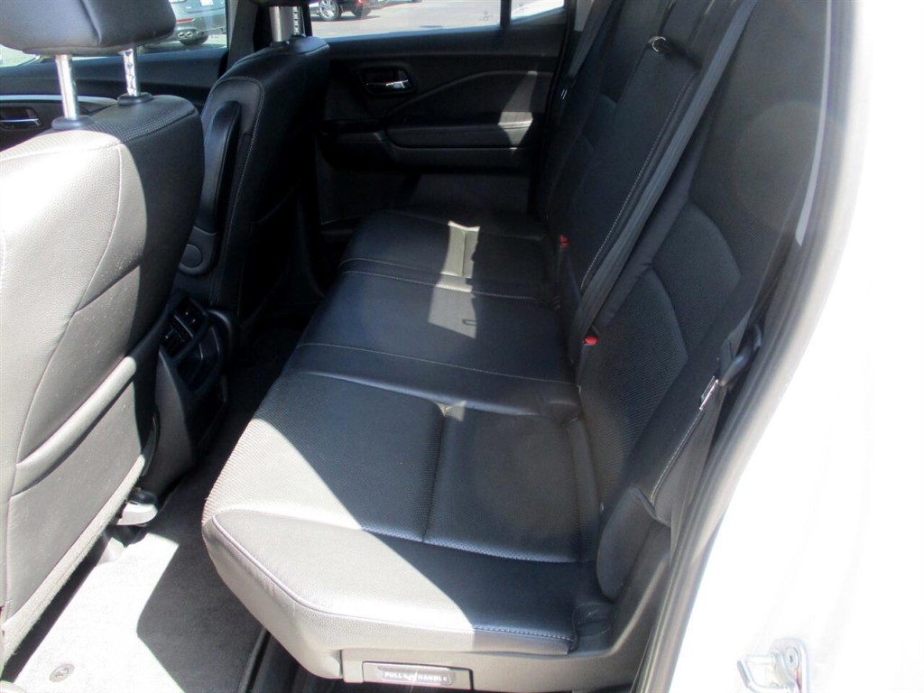 2018 Honda Ridgeline Image 19