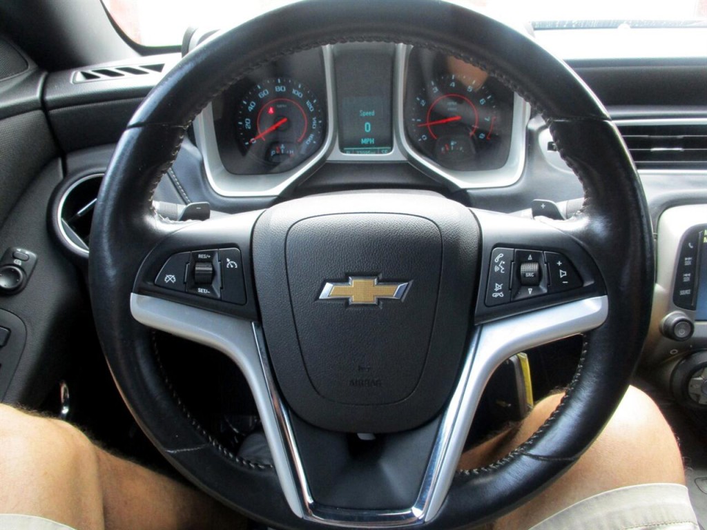 2015 Chevrolet Camaro Image 15