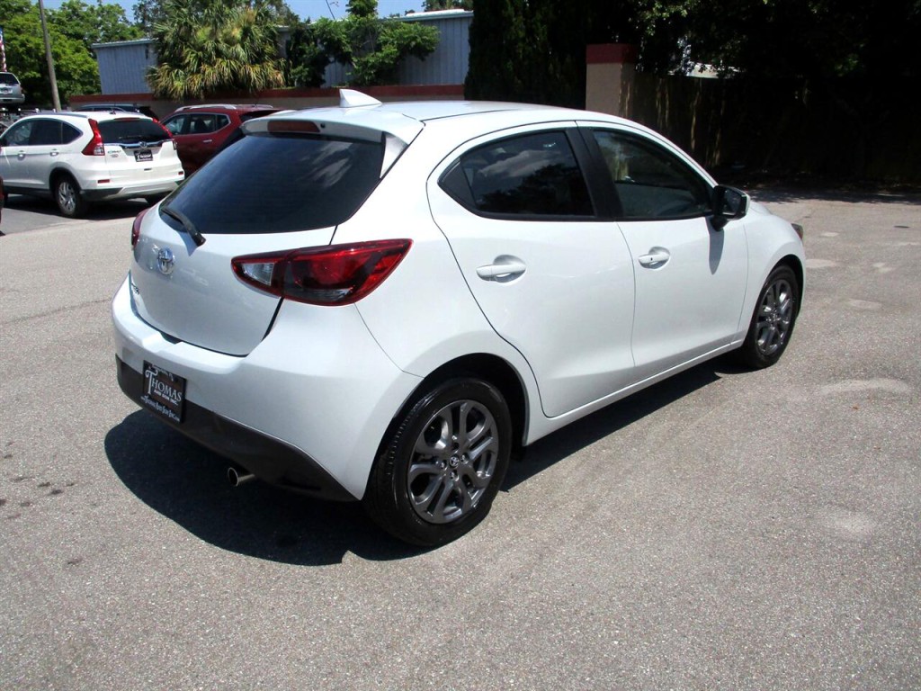 2020 Toyota Yaris Image 5