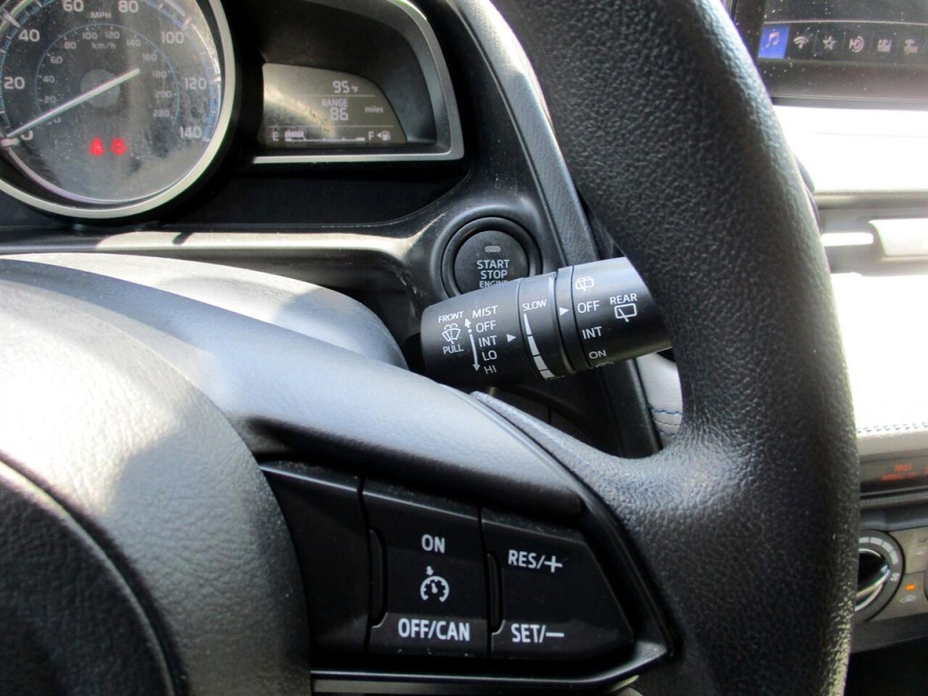 2020 Toyota Yaris Image 13