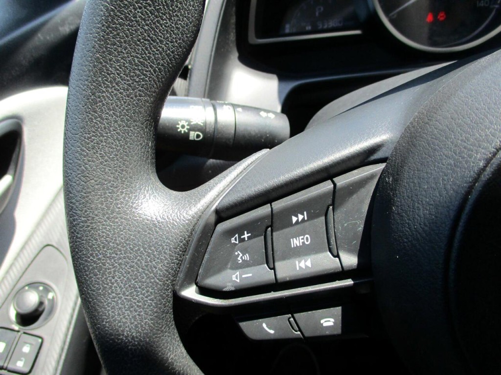 2020 Toyota Yaris Image 14