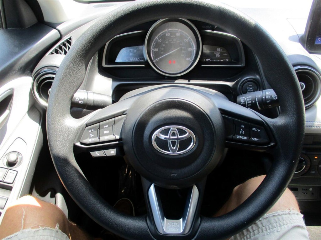 2020 Toyota Yaris Image 15