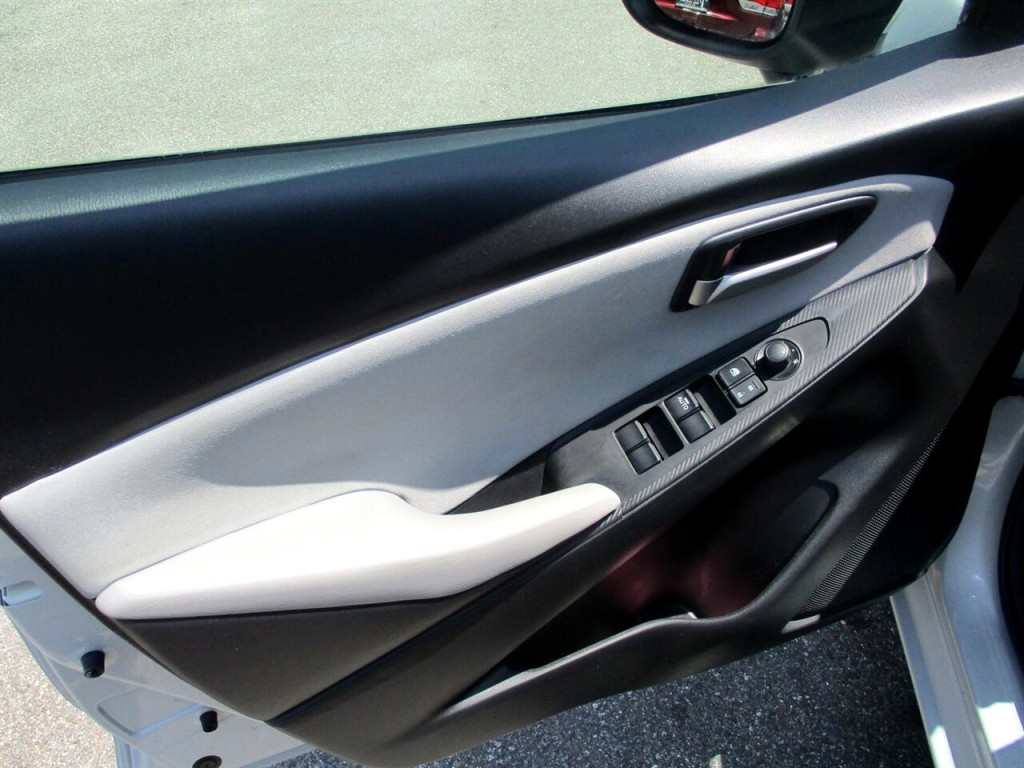 2020 Toyota Yaris Image 19