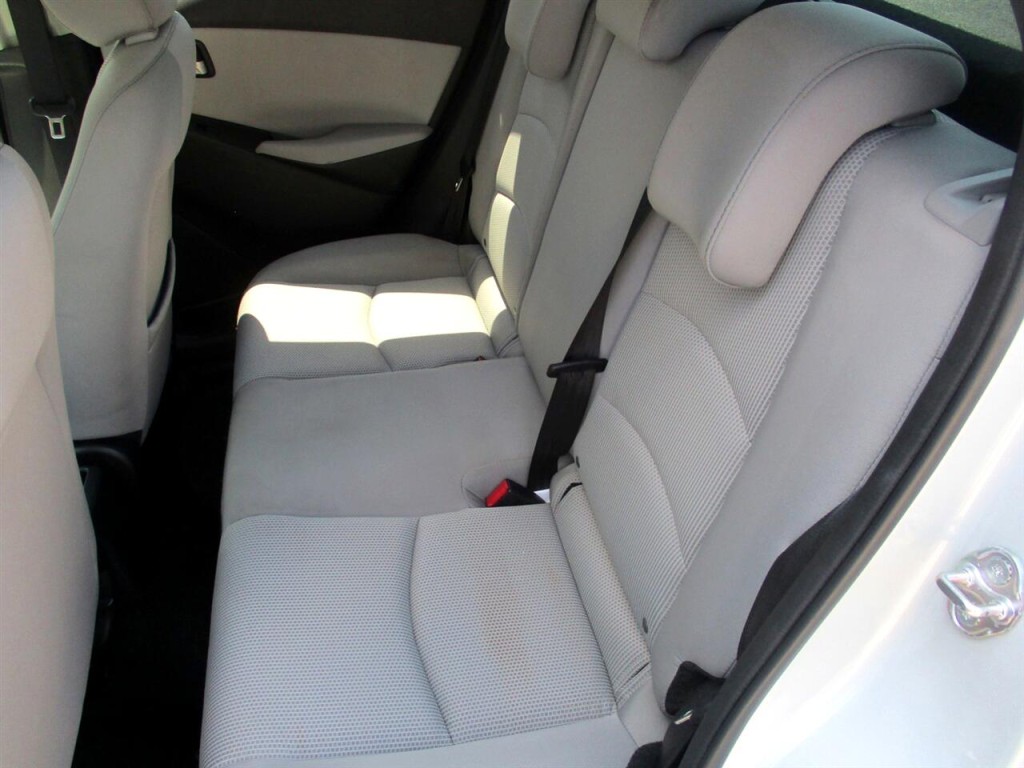 2020 Toyota Yaris Image 20