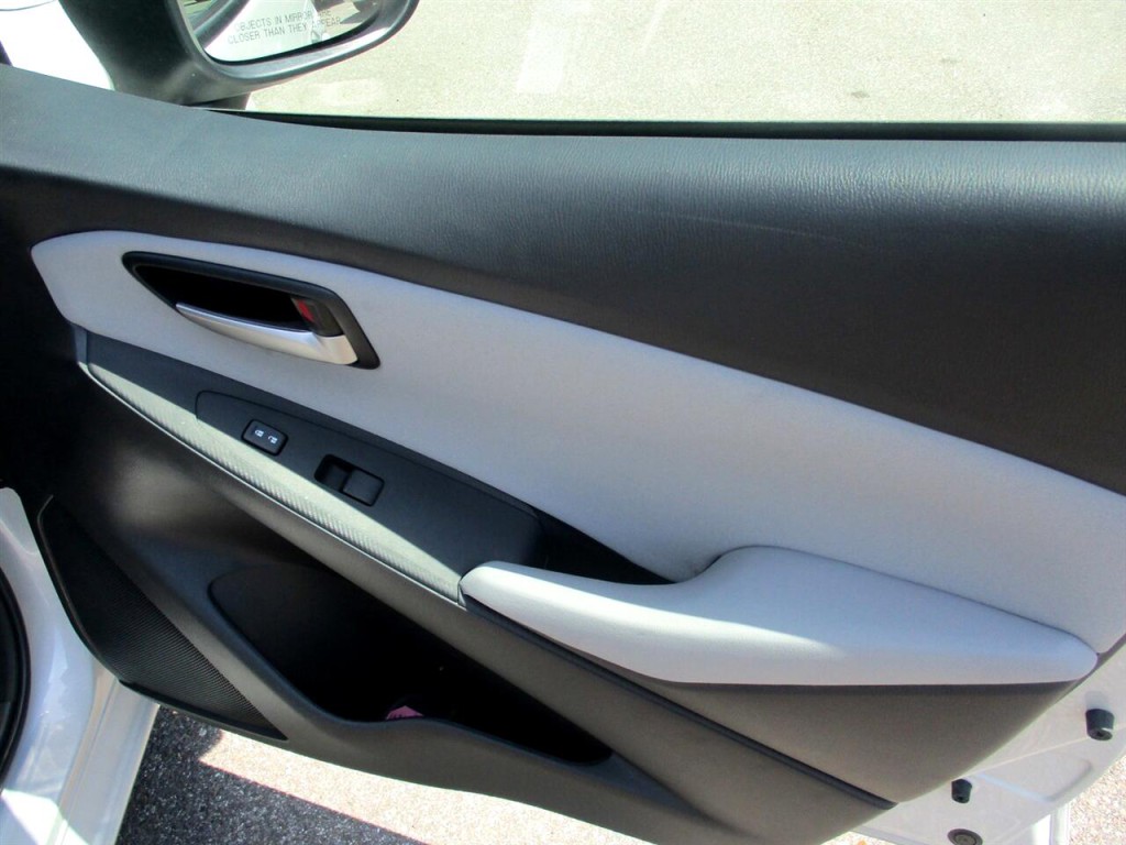 2020 Toyota Yaris Image 26