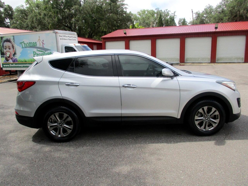 2015 Hyundai Santa Fe Image 6