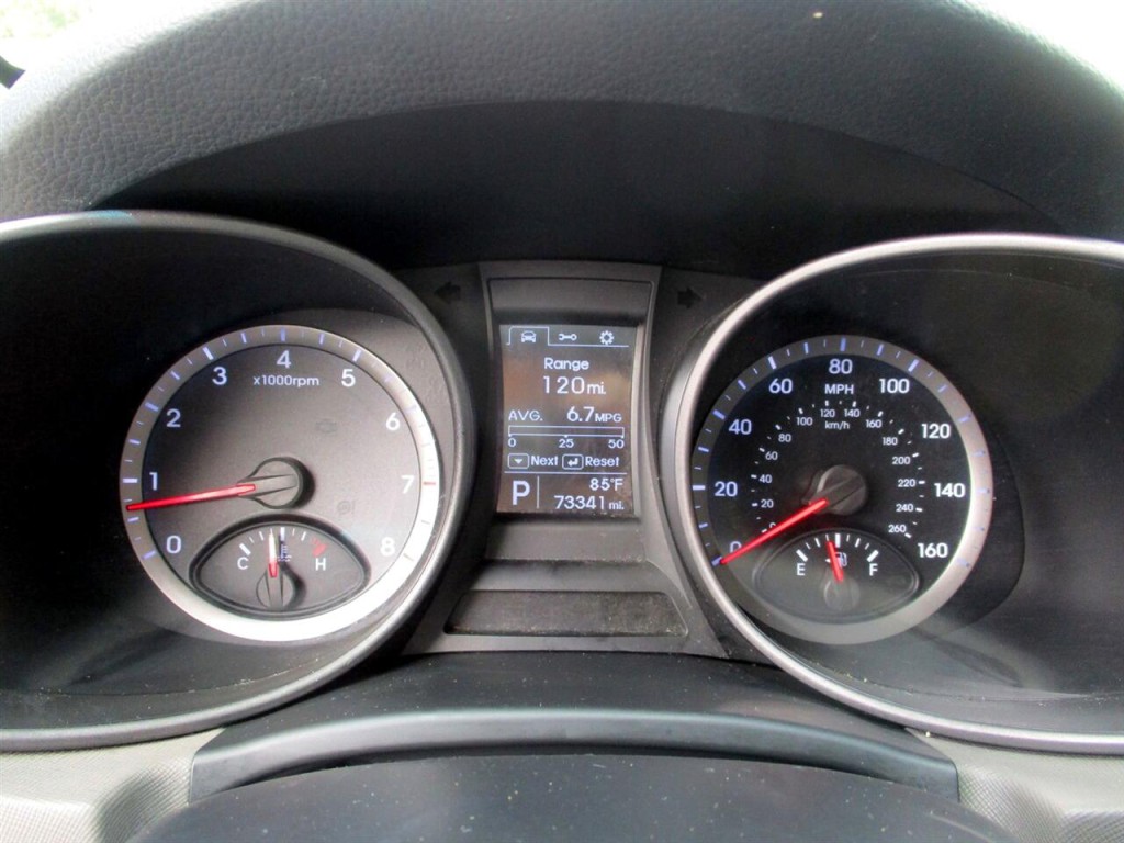 2015 Hyundai Santa Fe Image 14