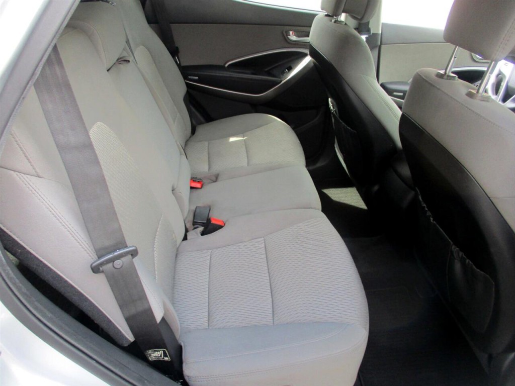 2015 Hyundai Santa Fe Image 21