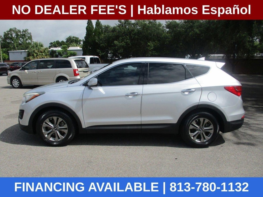 2015 Hyundai Santa Fe Image 2