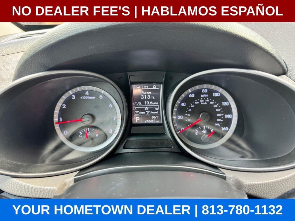 2015 Hyundai Santa Fe Image 12