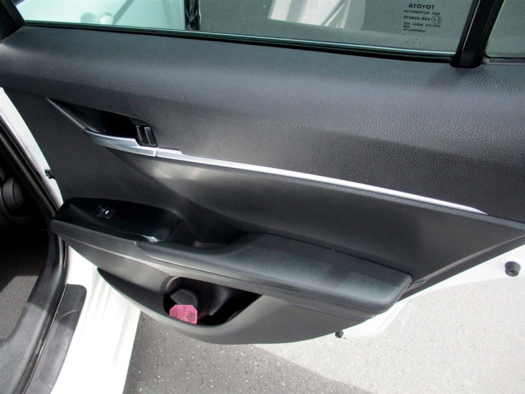 2018 Toyota Camry Image 24