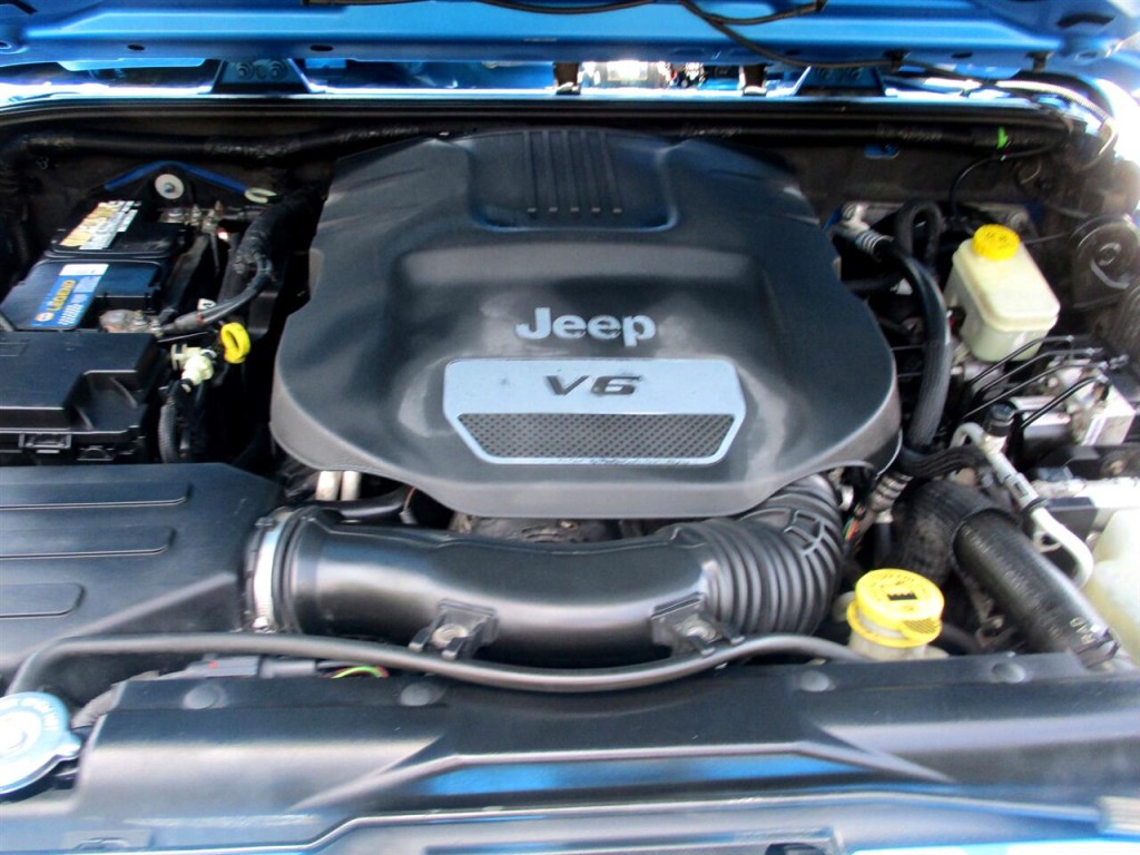 2014 Jeep Wrangler Image 10