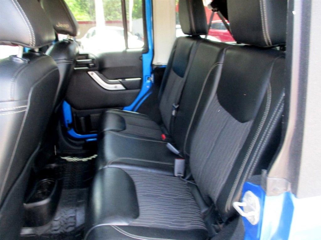 2014 Jeep Wrangler Image 19