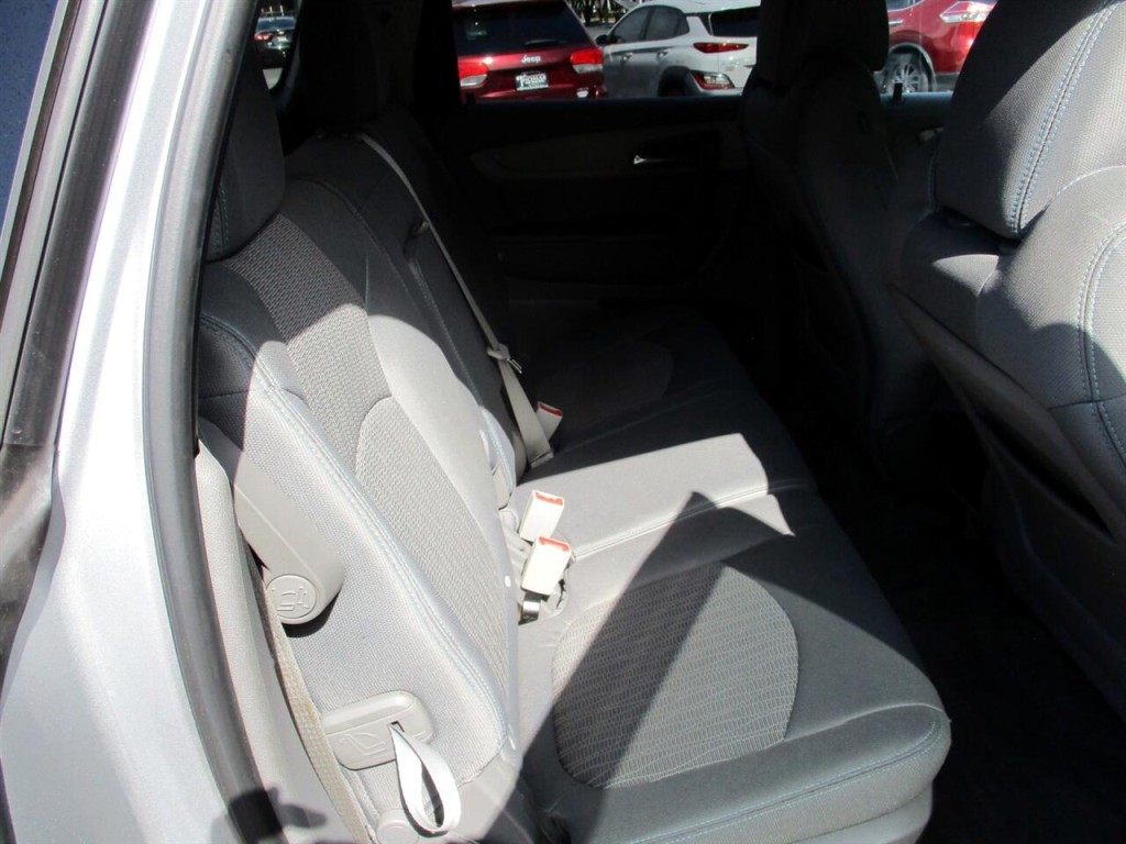 2017 Chevrolet Traverse Image 24