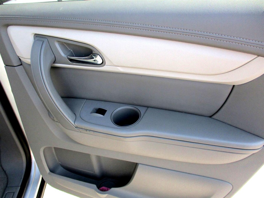 2017 Chevrolet Traverse Image 25