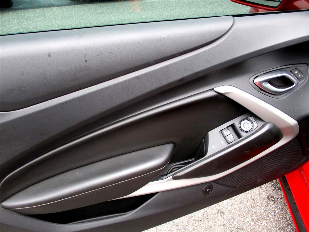 2018 Chevrolet Camaro Image 20