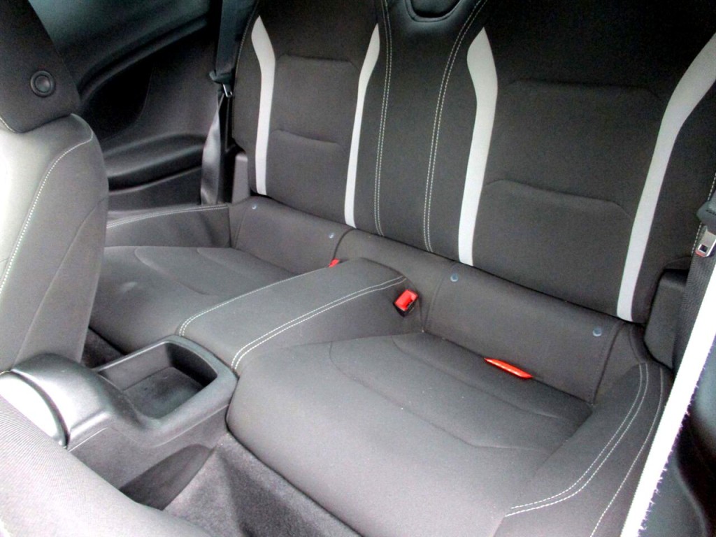 2018 Chevrolet Camaro Image 21