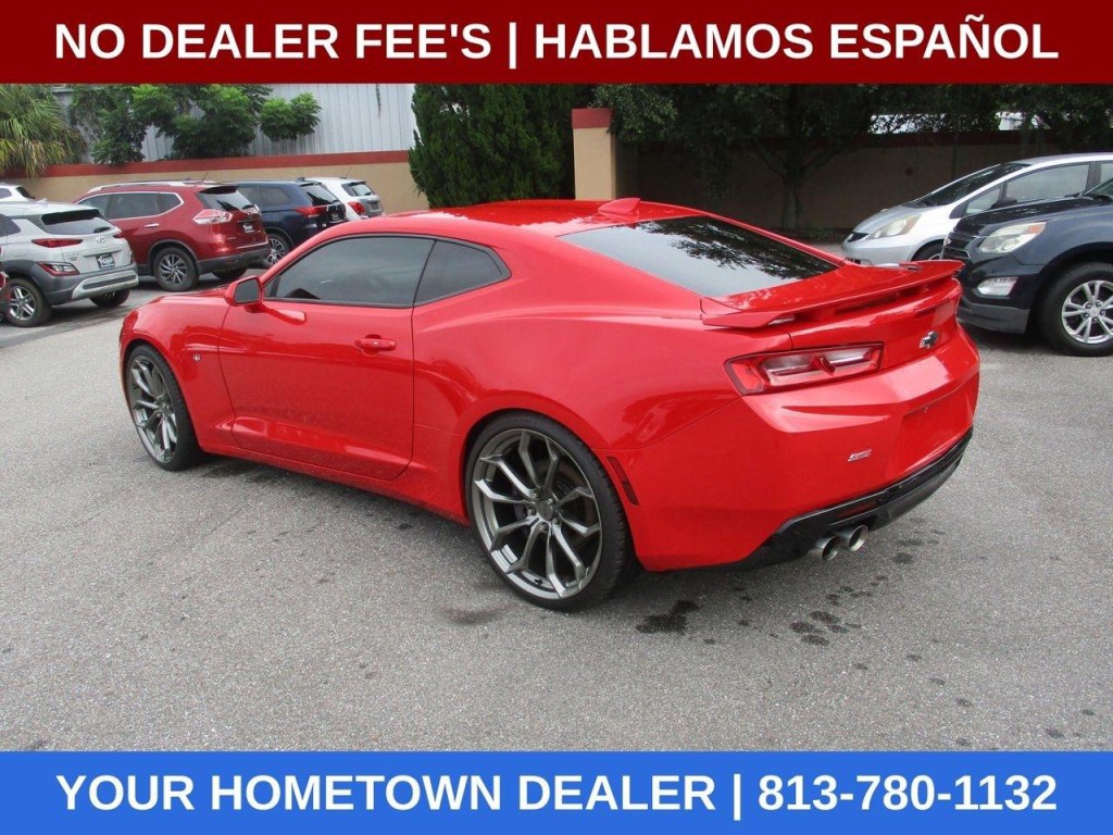 2018 Chevrolet Camaro Image 2