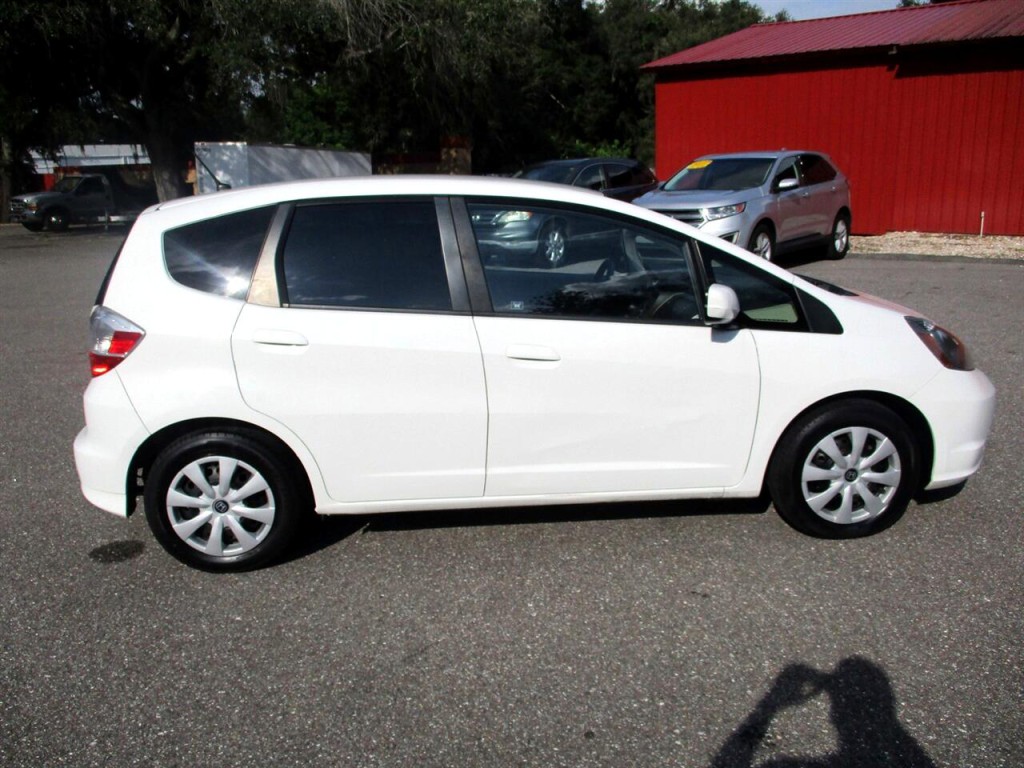2013 Honda Fit Image 6