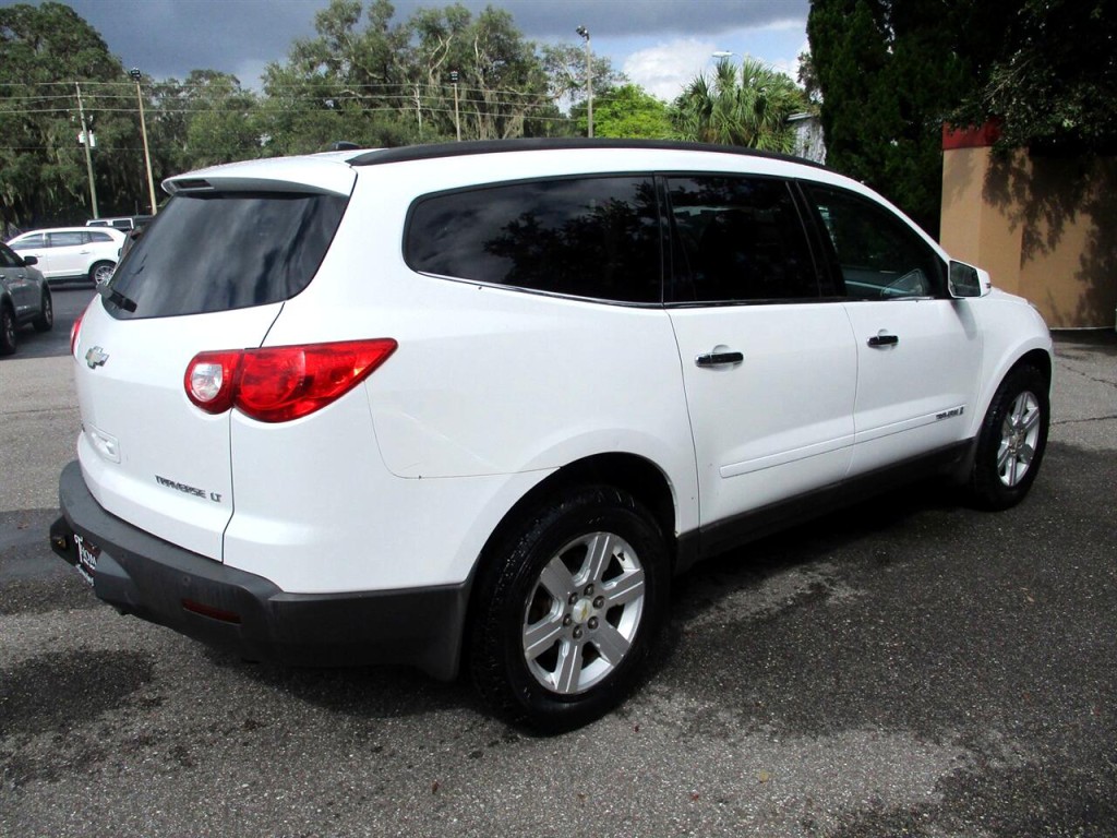 2009 Chevrolet Traverse Image 5
