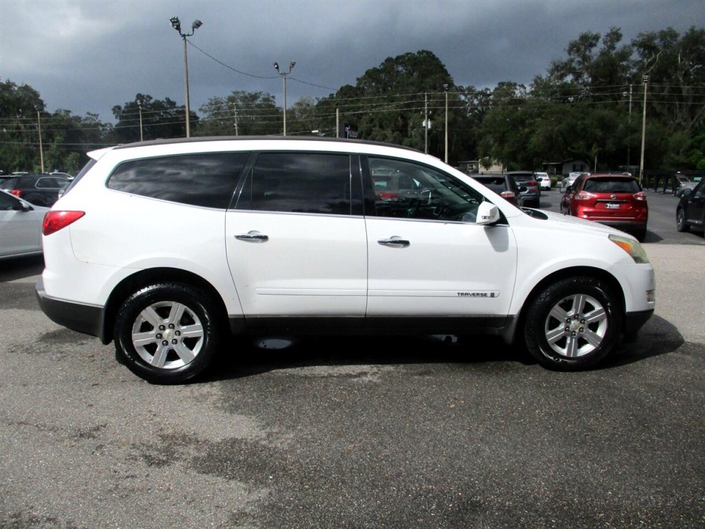 2009 Chevrolet Traverse Image 6