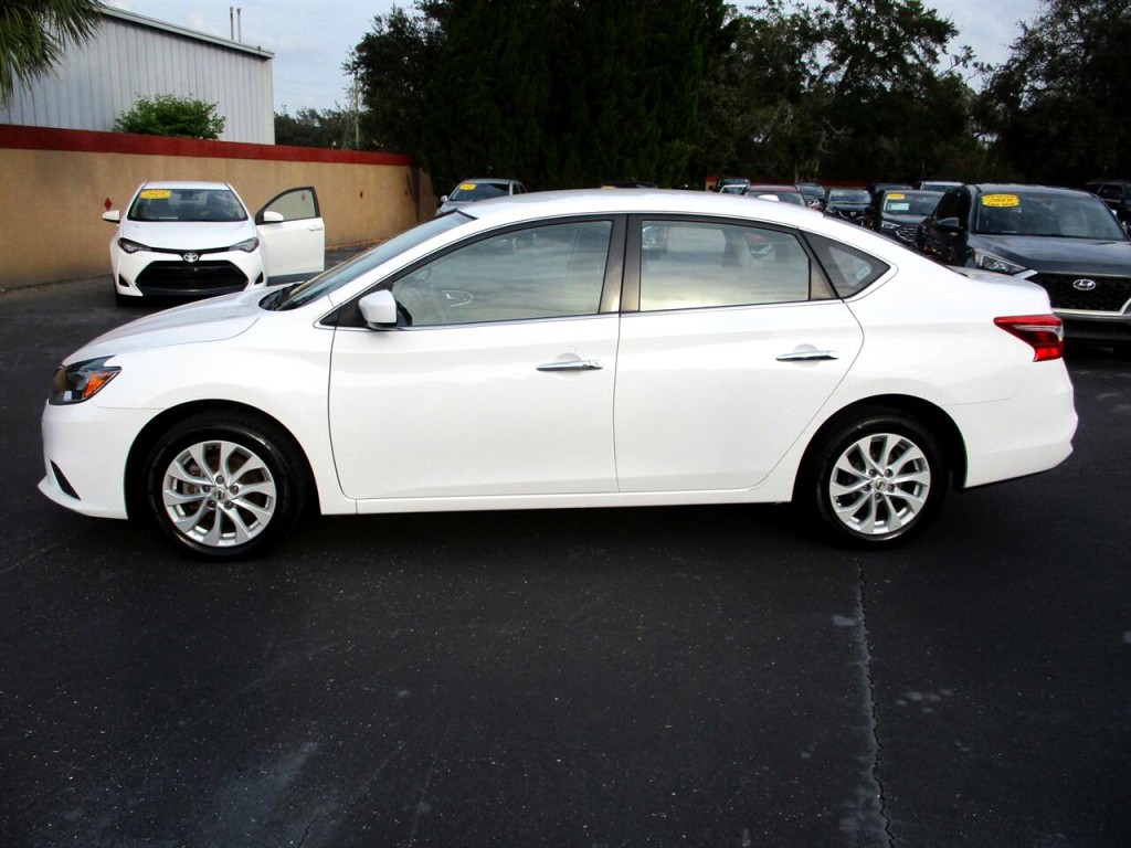 2019 Nissan Sentra Image 2