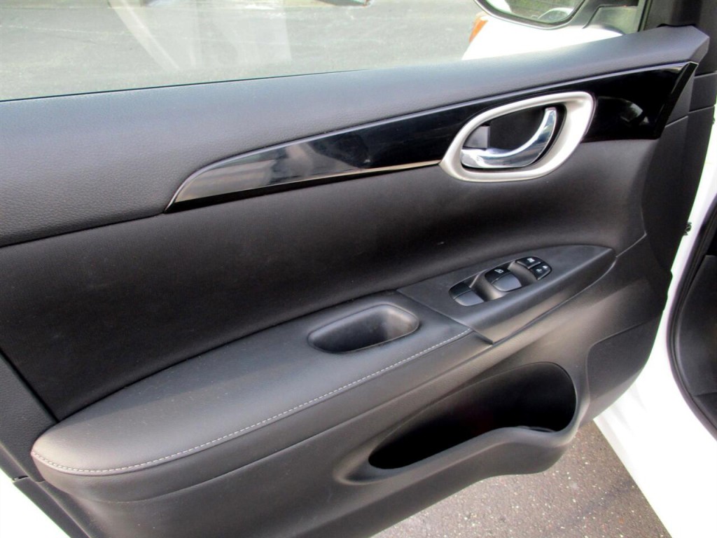 2019 Nissan Sentra Image 16