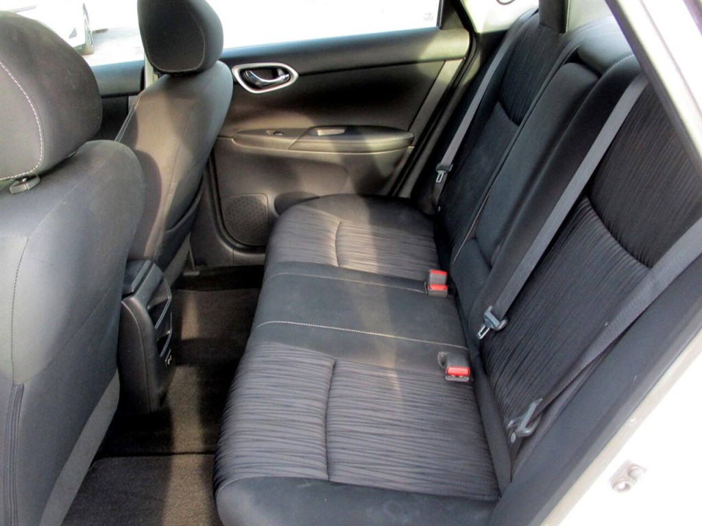 2019 Nissan Sentra Image 17