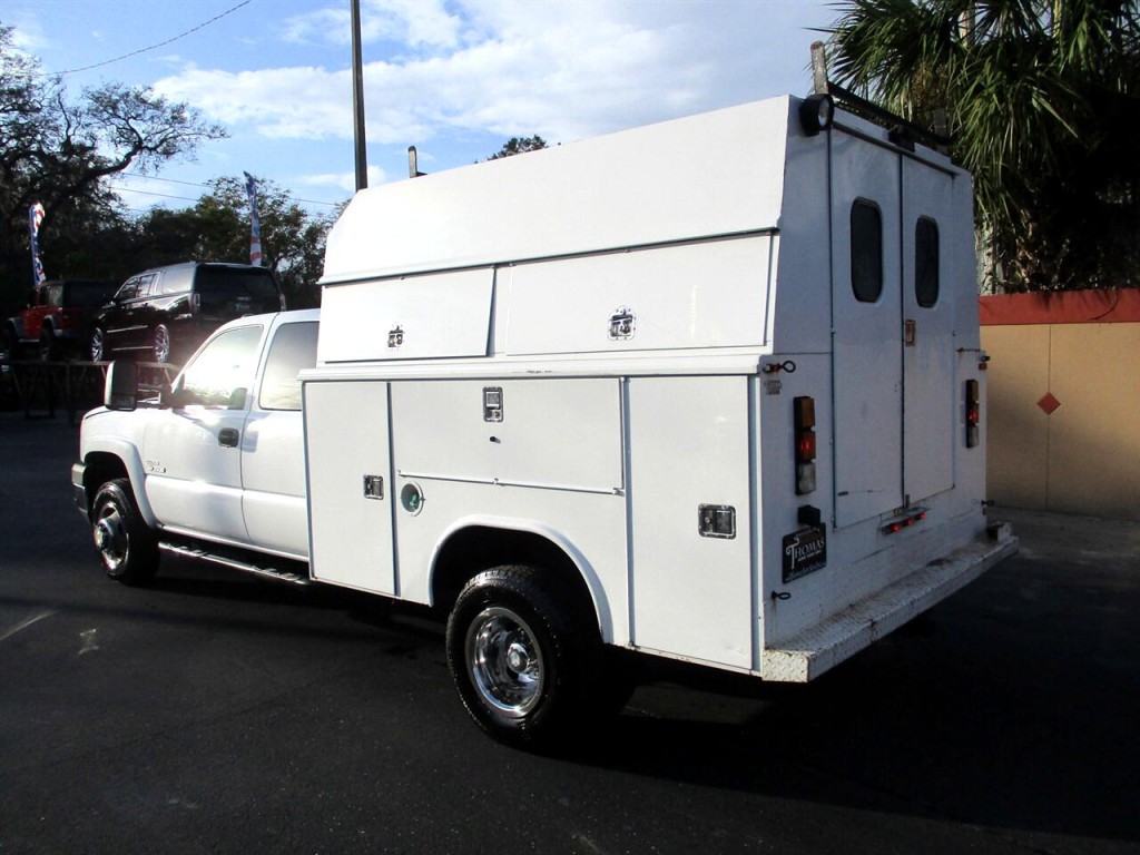 2004 Chevrolet Silverado 1500 Image 3