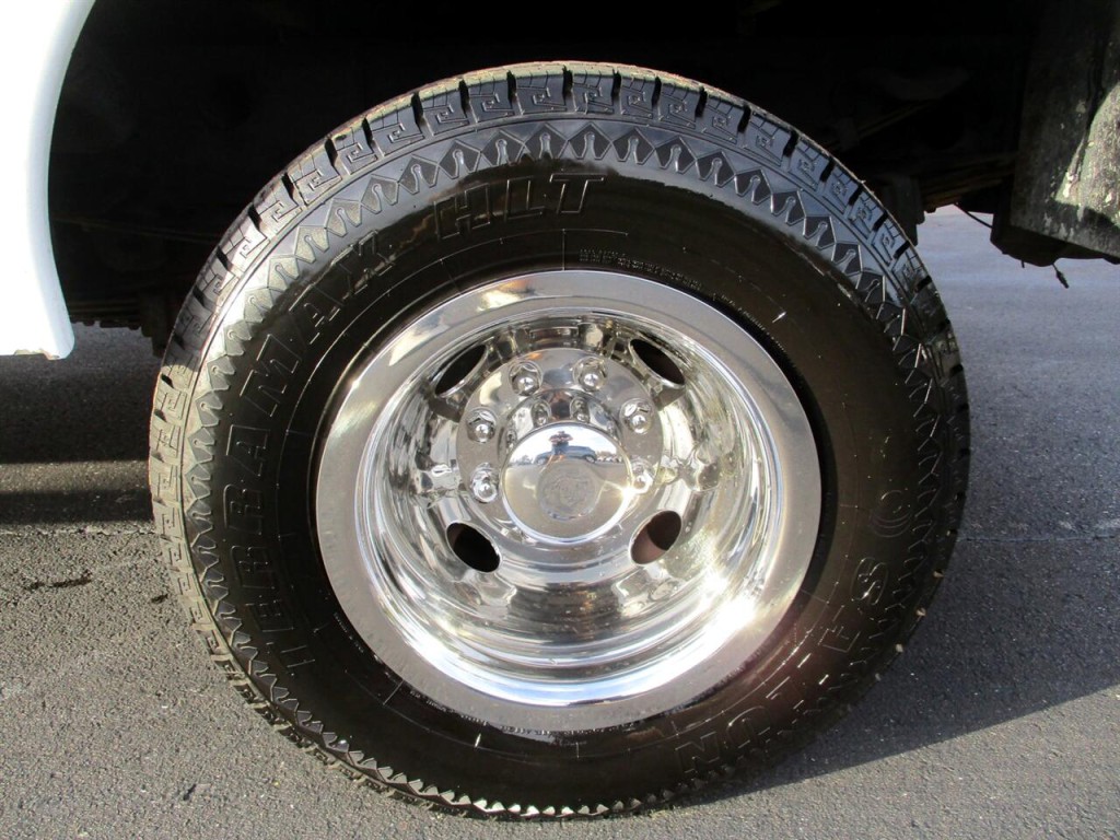 2004 Chevrolet Silverado 1500 Image 9