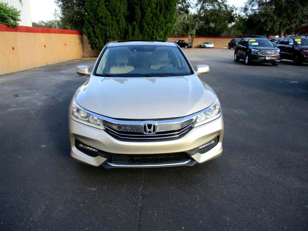 2016 Honda Accord Image 8