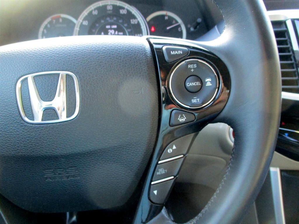 2016 Honda Accord Image 15
