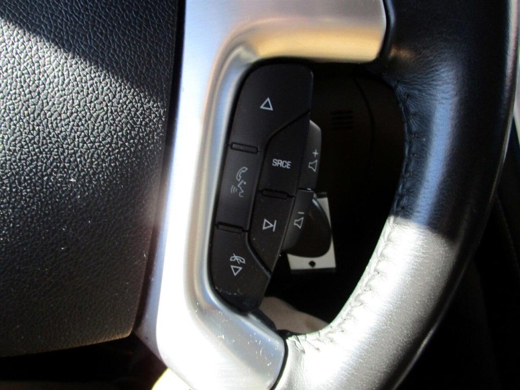 2017 GMC Acadia Image 13