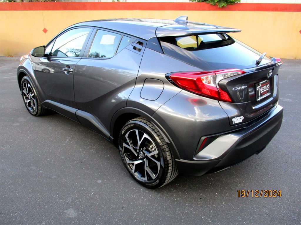 2021 Toyota C-HR Image 3