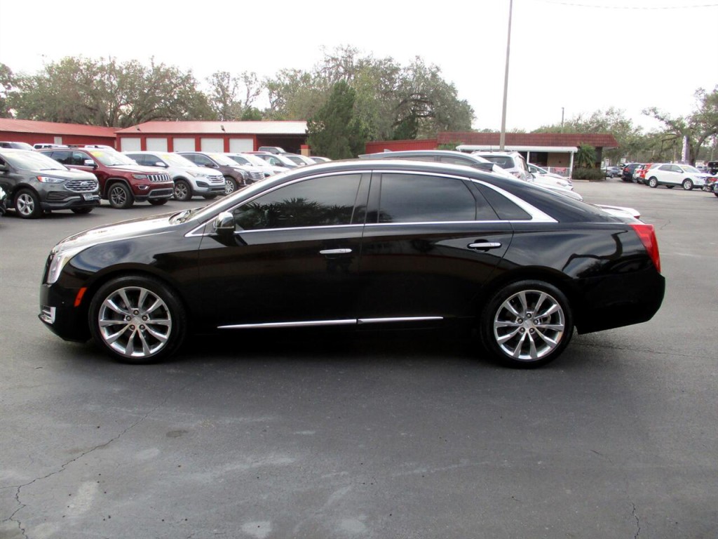 2016 Cadillac XTS Image 2