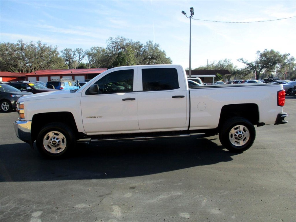 2015 Chevrolet Silverado 1500 Image 2