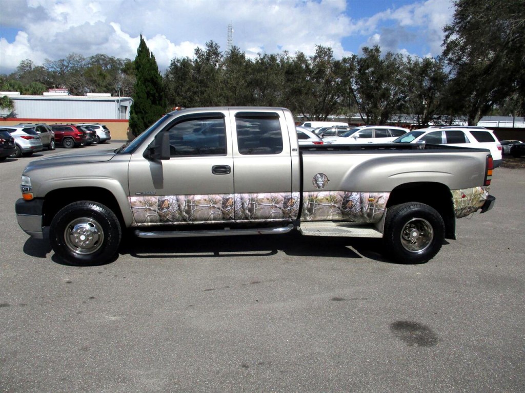 2001 Chevrolet Silverado 1500 Image 2