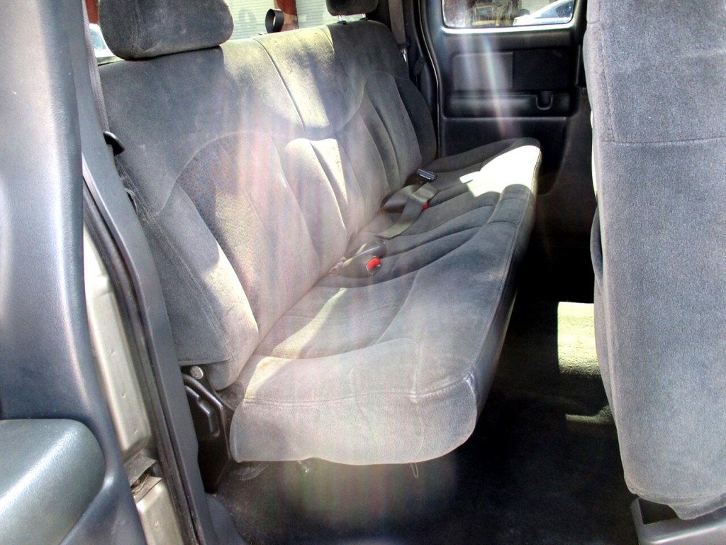 2001 Chevrolet Silverado 1500 Image 17